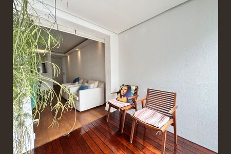 Apartamento à venda com 75m², 1 quarto e 2 vagasVaranda