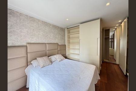 Apartamento à venda com 75m², 1 quarto e 2 vagasSuíte