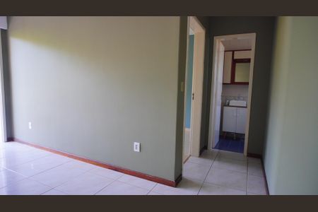 Apartamento à venda com 145m², 2 quartos e 1 vagaSala e porta quarto 1 e banheiro 