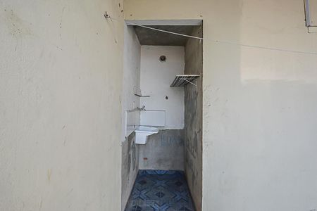 Casa à venda com 110m², 2 quartos e 2 vagas Casa à venda com 110m², 2 quartos e 2 vagasEdícula