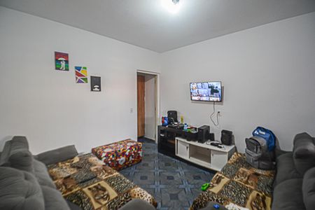Casa à venda com 110m², 2 quartos e 2 vagas Casa à venda com 110m², 2 quartos e 2 vagasSala