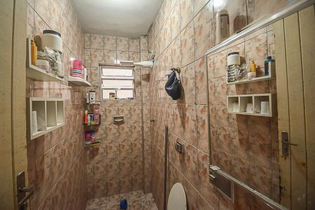 Casa à venda com 110m², 2 quartos e 2 vagas Casa à venda com 110m², 2 quartos e 2 vagasBanheiro