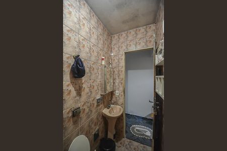 Casa à venda com 110m², 2 quartos e 2 vagas Casa à venda com 110m², 2 quartos e 2 vagasBanheiro