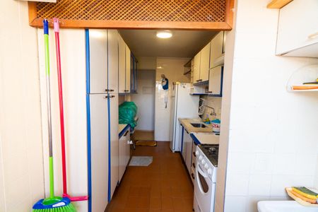 Apartamento à venda com 54m², 2 quartos e 1 vagaCozinha e Área de Serviço