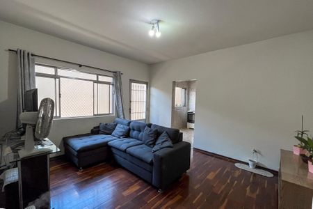 Casa à venda com 350m², 5 quartos e 7 vagasCasa 2 - Sala