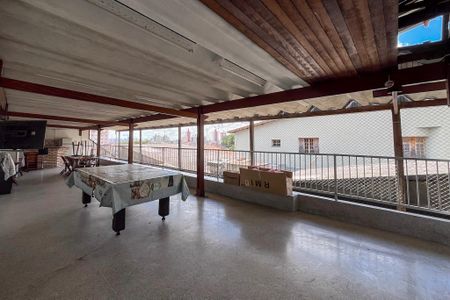 Casa à venda com 350m², 5 quartos e 7 vagasÁrea externa