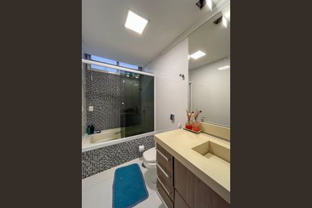 Casa à venda com 350m², 5 quartos e 7 vagasCasa 1 - Banheiro da usite