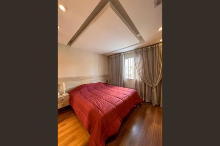 Casa à venda com 350m², 5 quartos e 7 vagasCasa 1 - Suite