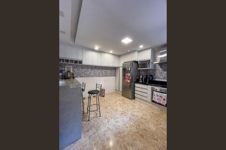 Casa à venda com 350m², 5 quartos e 7 vagasCasa 1 - Cozinha
