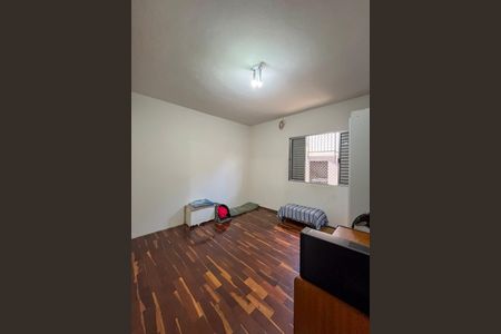 Casa à venda com 350m², 5 quartos e 7 vagasCasa 2 - Quarto 1
