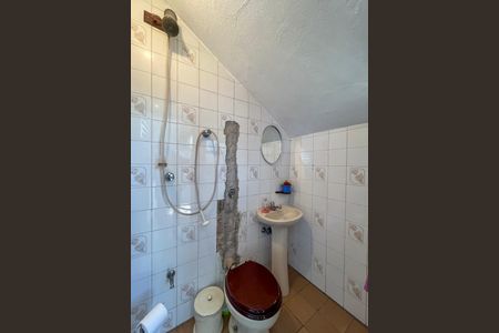 Casa à venda com 350m², 5 quartos e 7 vagasCasa 2 - Banheiro externo