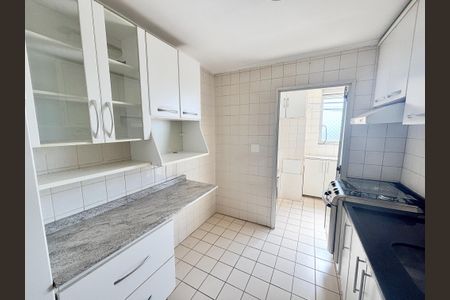 Apartamento à venda com 68m², 3 quartos e 2 vagasCozinha