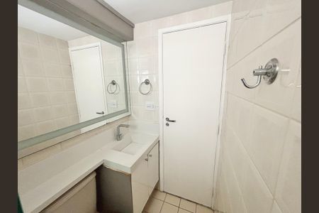 Apartamento à venda com 68m², 3 quartos e 2 vagasBanheiro