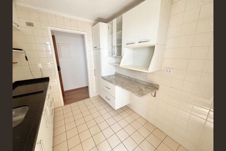 Apartamento à venda com 68m², 3 quartos e 2 vagasCozinha