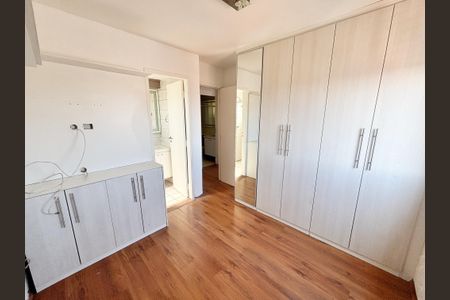 Apartamento à venda com 68m², 3 quartos e 2 vagasQuarto 2