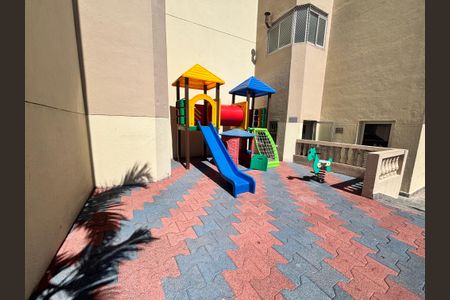 Apartamento à venda com 68m², 3 quartos e 2 vagasÁrea comum - Playground