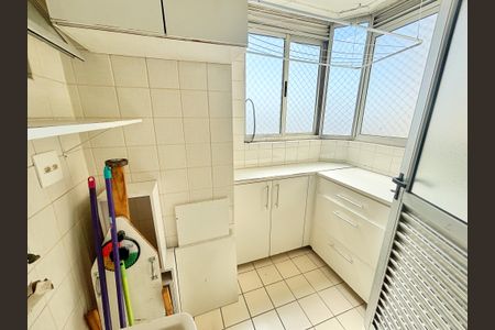 Apartamento à venda com 68m², 3 quartos e 2 vagasÁrea de Serviço
