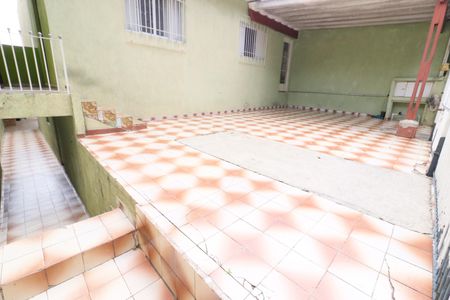 Garagem de casa à venda com 3 quartos, 265m² em Santo Antônio, Osasco