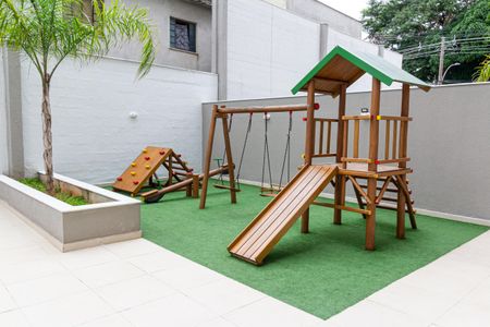 Apartamento para alugar com 52m², 2 quartos e 1 vaga Apartamento para alugar com 52m², 2 quartos e 1 vagaÁrea comum - Playground