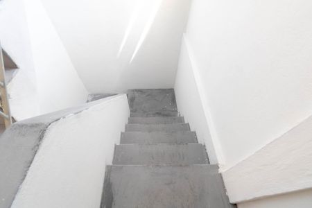 Casa para alugar com 167m², 4 quartos e sem vaga Casa para alugar com 167m², 4 quartos e sem vagaEscada