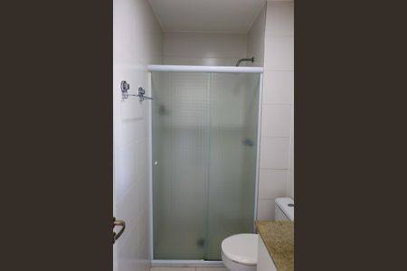 Banheiro de apartamento para alugar com 1 quarto, 40m² em Umuarama, Osasco