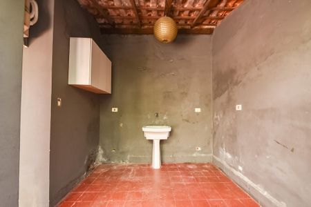 Casa à venda com 180m², 3 quartos e 1 vagaÁrea de serviço
