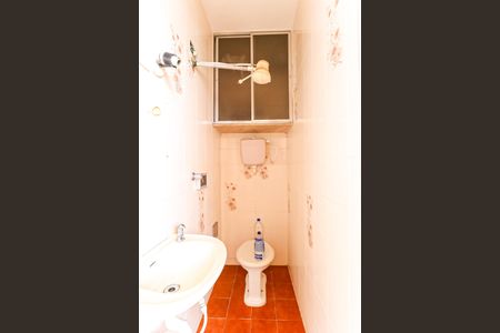 Apartamento para alugar com 53m², 3 quartos e sem vaga Apartamento para alugar com 53m², 3 quartos e sem vagaBanheiro de serviço