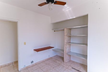 Apartamento para alugar com 53m², 3 quartos e sem vaga Apartamento para alugar com 53m², 3 quartos e sem vagaQuarto