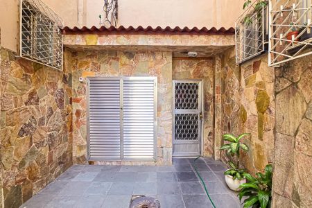 Apartamento para alugar com 53m², 3 quartos e sem vaga Apartamento para alugar com 53m², 3 quartos e sem vagaEntrada