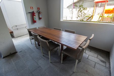 Apartamento à venda com 68m², 2 quartos e 1 vagaÁrea gourmet