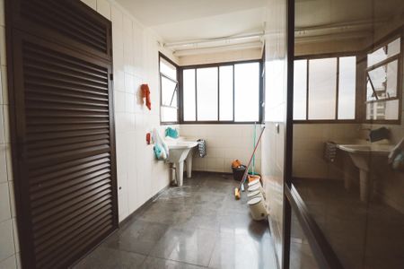 Apartamento à venda com 275m², 5 quartos e 4 vagasÁrea de Serviço