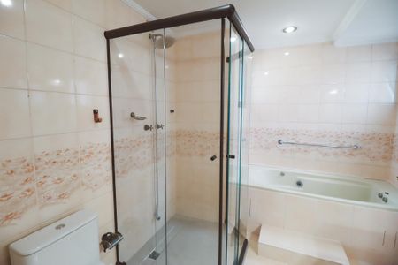 Apartamento à venda com 275m², 5 quartos e 4 vagasBanheiro da Suíte 3