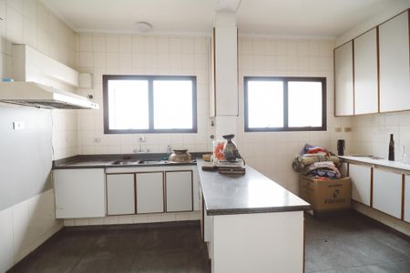 Apartamento à venda com 275m², 5 quartos e 4 vagasCozinha