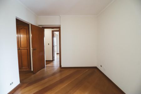 Apartamento à venda com 275m², 5 quartos e 4 vagasSuíte 2
