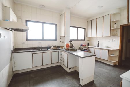 Apartamento à venda com 275m², 5 quartos e 4 vagasCozinha
