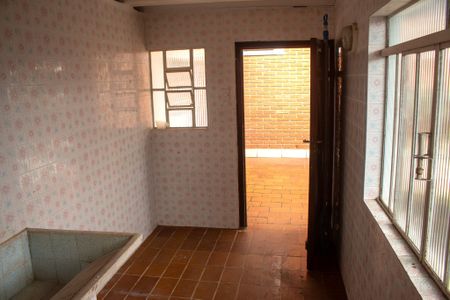 Casa para alugar com 440m², 5 quartos e 4 vagas Casa para alugar com 440m², 5 quartos e 4 vagasÁrea de serviço