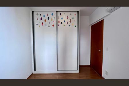 Apartamento à venda com 90m², 3 quartos e 2 vagasquarto 