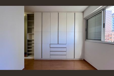 Apartamento à venda com 90m², 3 quartos e 2 vagasquarto 