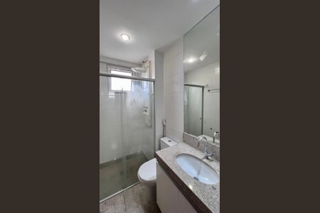 Apartamento à venda com 90m², 3 quartos e 2 vagasbanho