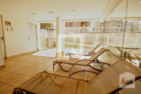 Apartamento à venda com 90m², 3 quartos e 2 vagasÁrea comum - Piscina