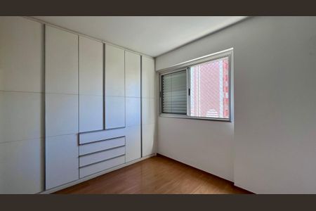 Apartamento à venda com 90m², 3 quartos e 2 vagasquarto 
