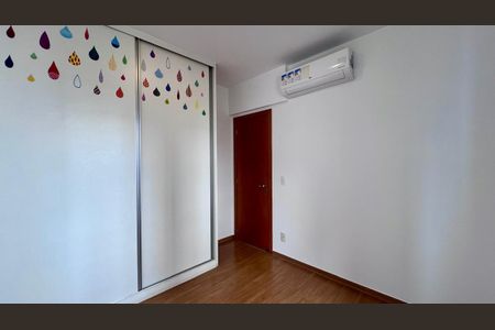 Apartamento à venda com 90m², 3 quartos e 2 vagasquarto 