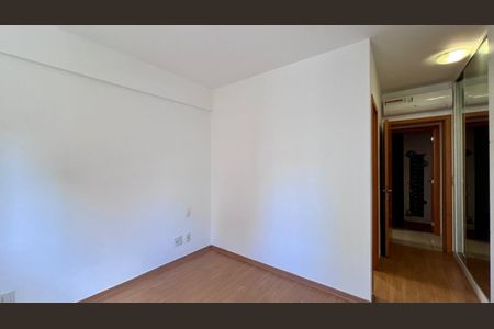 Apartamento à venda com 90m², 3 quartos e 2 vagasquarto 