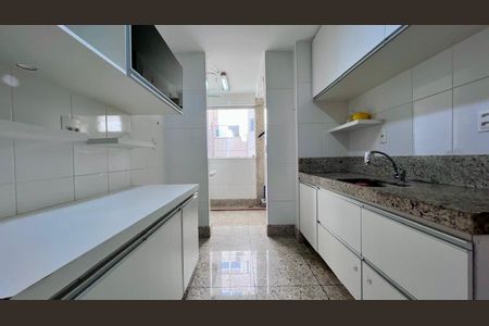 Apartamento à venda com 90m², 3 quartos e 2 vagascozinha