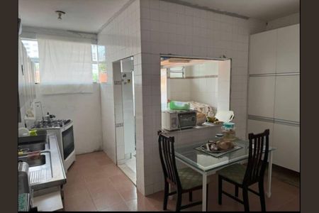 Apartamento para alugar com 142m², 3 quartos e 2 vagas Apartamento para alugar com 142m², 3 quartos e 2 vagasCozinha