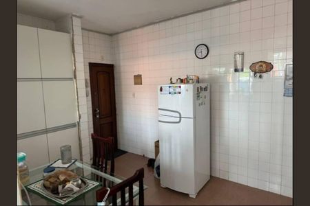 Apartamento para alugar com 142m², 3 quartos e 2 vagas Apartamento para alugar com 142m², 3 quartos e 2 vagasCozinha