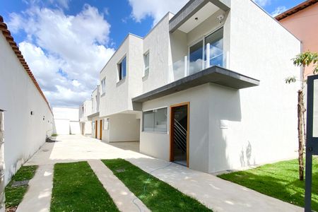 Casa à venda com 83m², 3 quartos e 1 vagaFachada