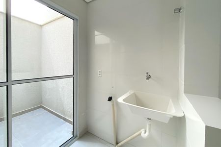 Casa à venda com 83m², 3 quartos e 1 vagaÁrea de Serviço