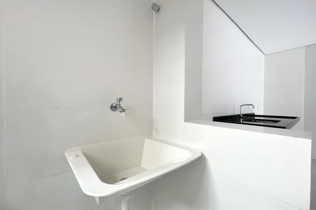 Casa à venda com 83m², 3 quartos e 1 vagaÁrea de Serviço