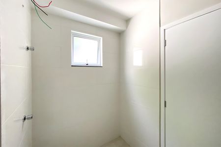 Casa à venda com 83m², 3 quartos e 1 vagaBanheiro